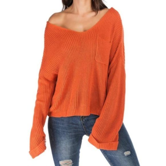 C.C. Boutique Sweaters - NWT Thick Cable Knit Bell Sleeve Slouchy Sweater.